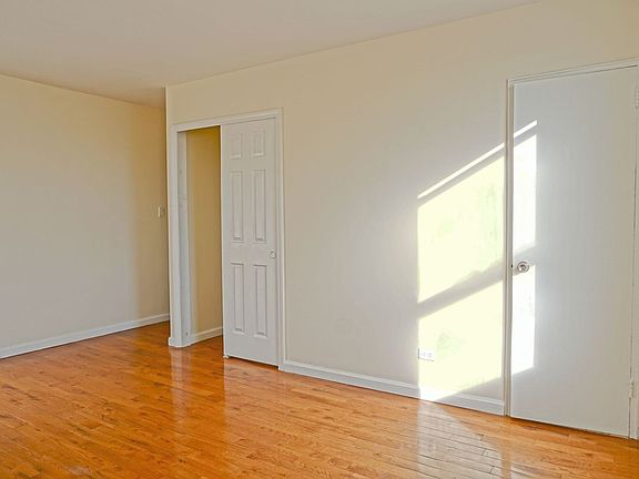 4th image of 3565 86th St APT 5A