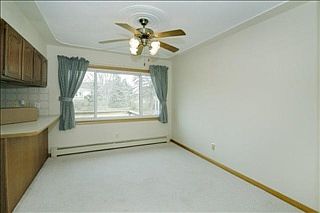 5th image of 229 Pennbrook Trl