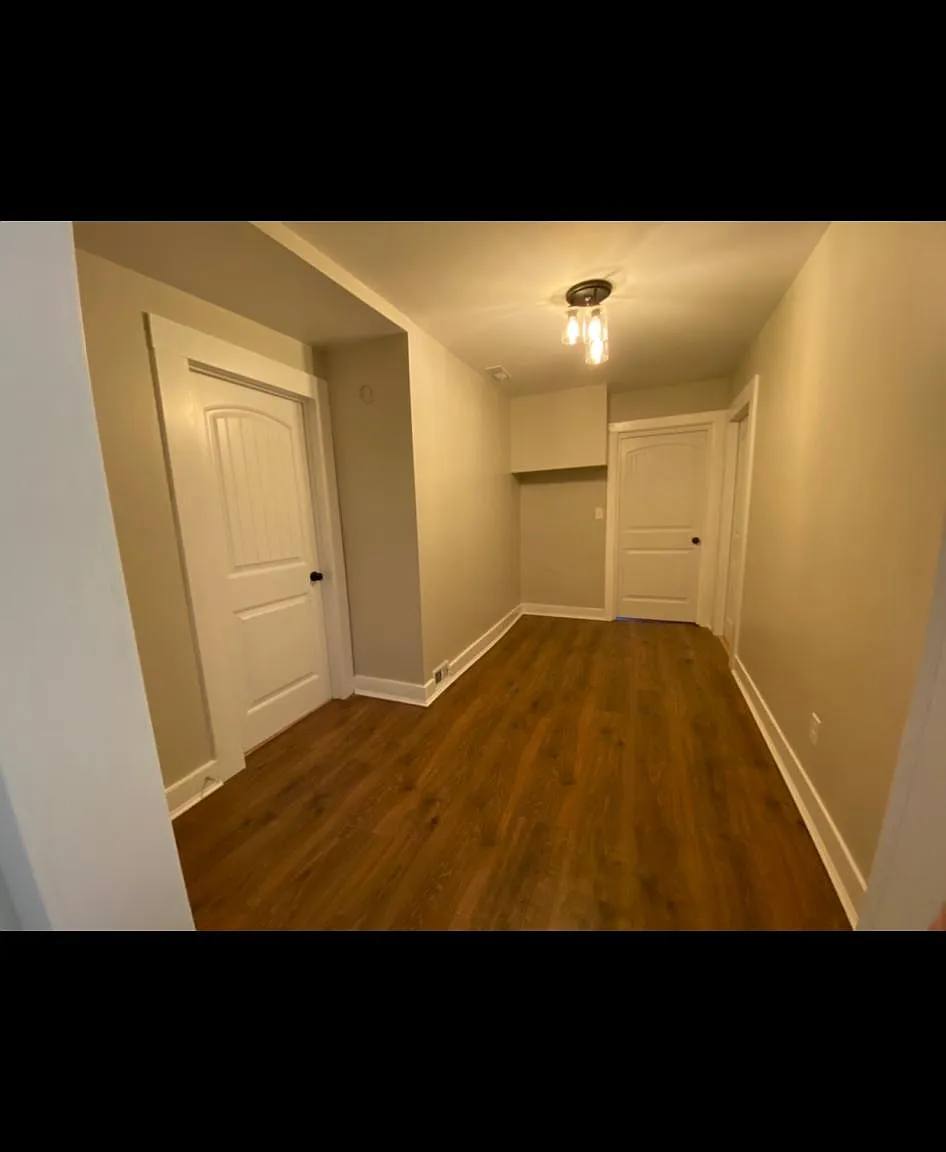 5101 Lakewood Ave — Photo 3