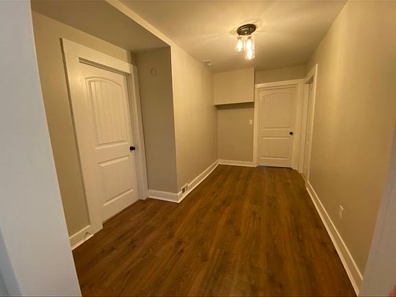 3rd image of 5101 Lakewood Ave #2F
