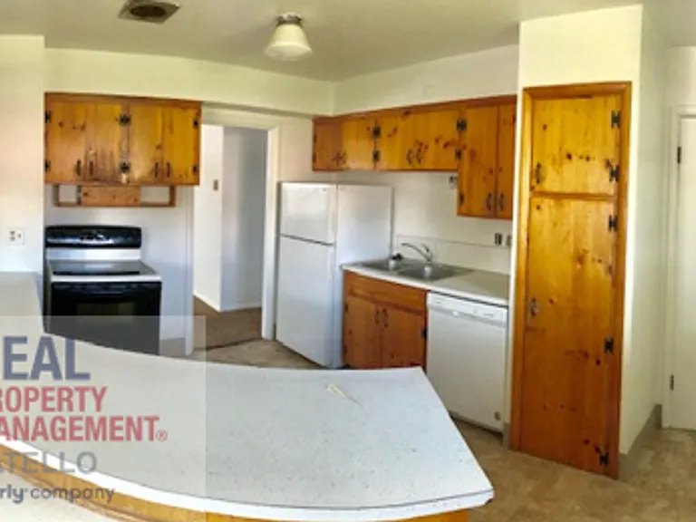 2235 Pocatello Creek Rd — Photo 4