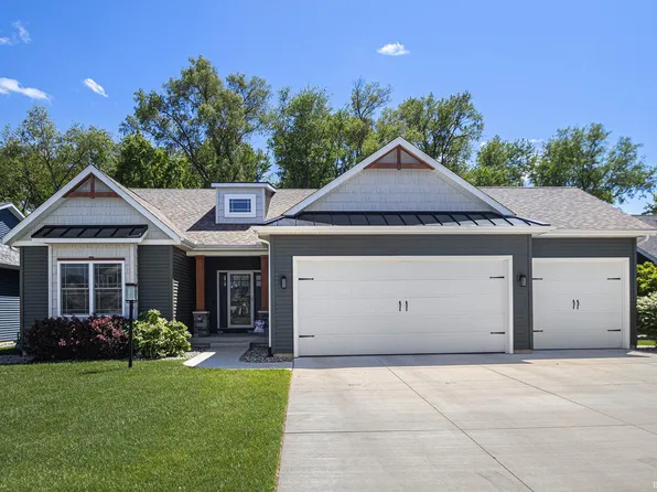 1617 Cobble Hills Dr, Osceola, IN 46561