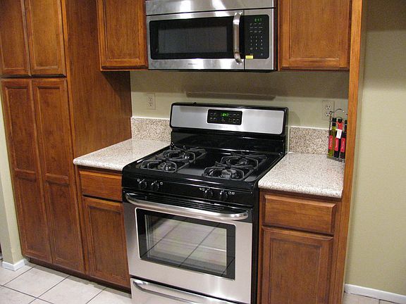 New gas range/microwave