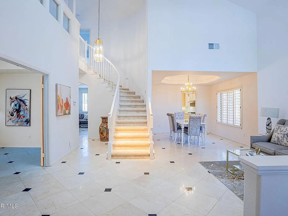 1st image of 1651 Fox Springs Cir