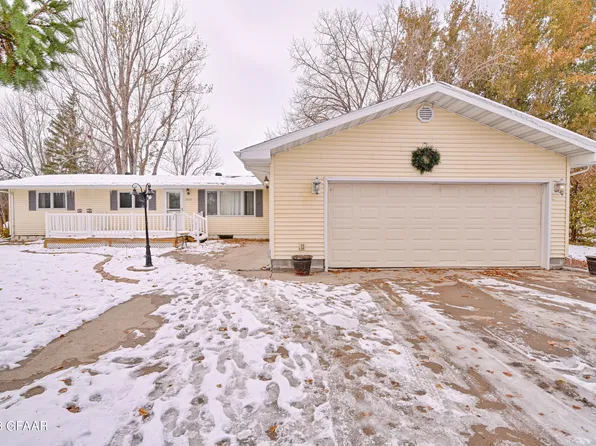 10095 452nd Ave NW, East Grand Forks, MN 56721