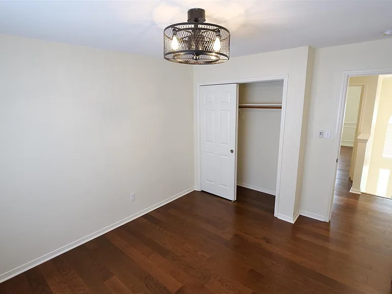 23822 Hopewell Dr — Photo 29