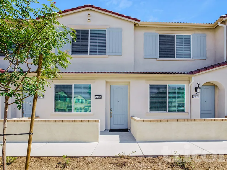 24834 Padre Ct — Photo 1