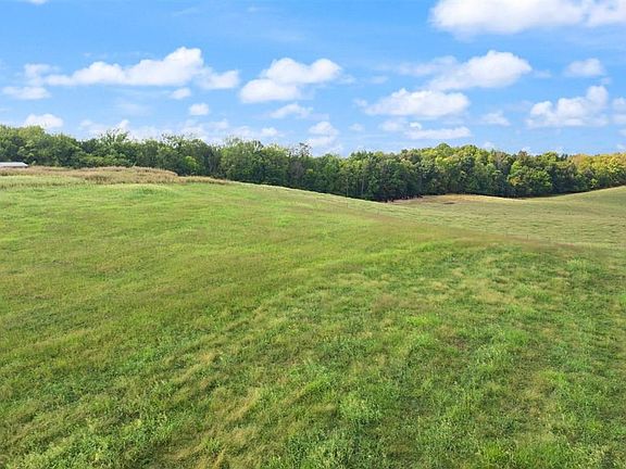 3rd image of 340 Love Knob Rd