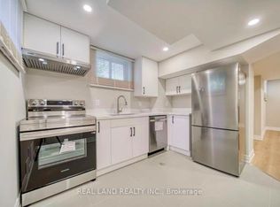 82 Oxford St #Basement, Richmond Hill, ON L4C 4L5