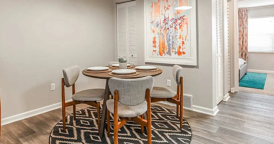 The Reserve at 77 Apartment Homes — Photo 2