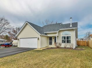 60 N Park Rd, Machesney Park, IL 61115