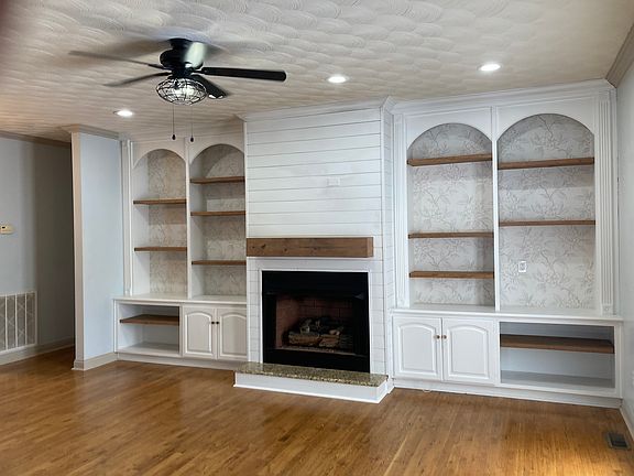 Family room with bookshelves