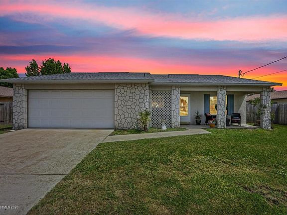 2nd image of 1302 Robbinswood Dr