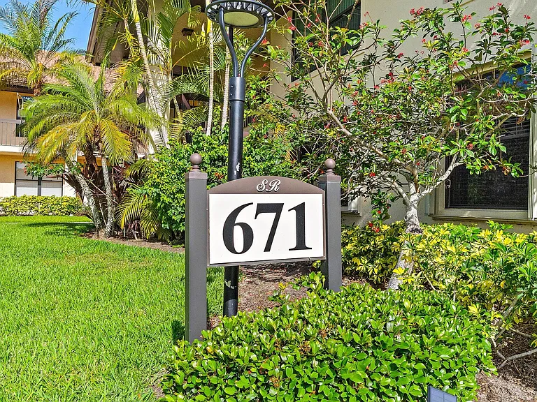 671 SW South River Dr #105 — Photo 56