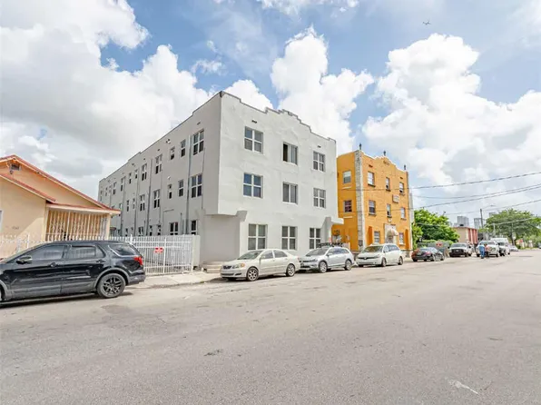 1051 NW 2nd St APT 10, Miami, FL 33128