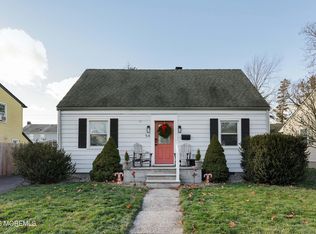 54 Chingarora Avenue, Keyport, NJ 07735