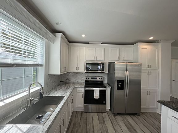 3rd image of 245 Bimini Cay Cir
