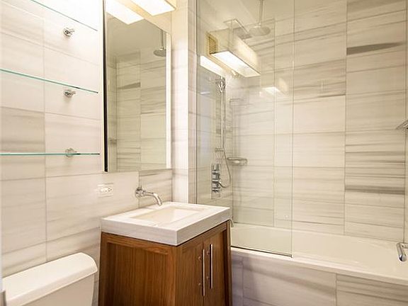5th image of 88 Greenwich St APT 1803