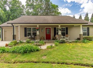 220 Orchard Park Ln, Winston Salem, NC 27127