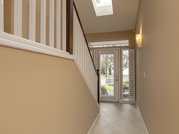 Entrance/Foyer>