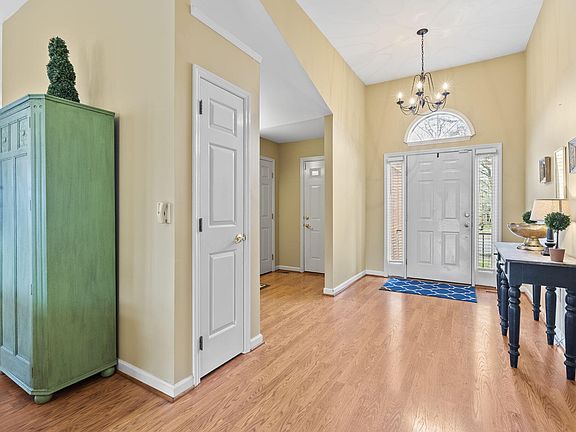 3rd image of 836 Quarter Horse Ct