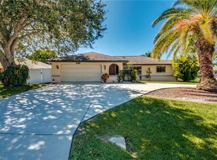 608 SE 31st Ter, Cape Coral, FL 33904