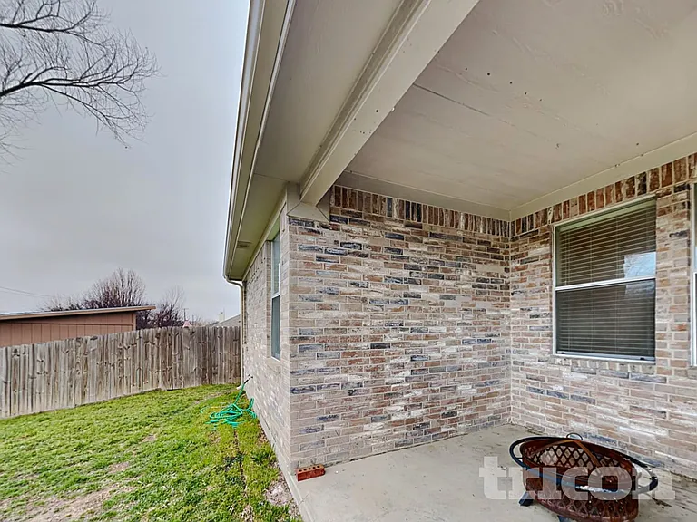 4913 Cape St — Photo 14