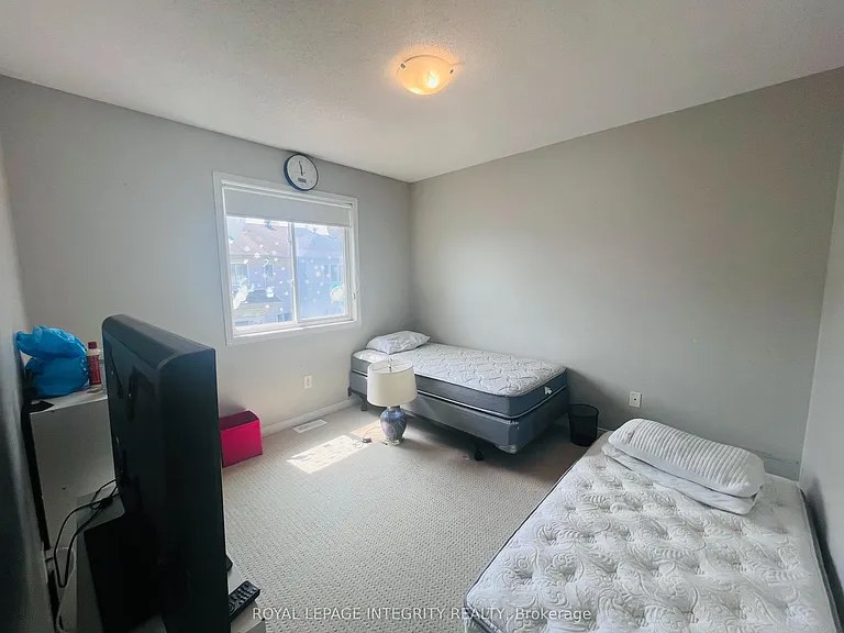 29 Chesapeake Cres — Photo 7