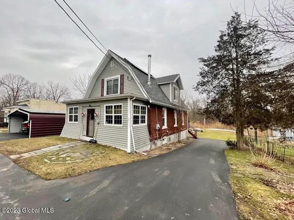 107 East St Street, Mechanicville, NY 12118