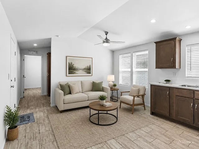 2 bed, 2.0 bath, 756 sqft, $1,450 — Photo 2