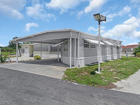 3rd image of 1159 Daniels Rd #74