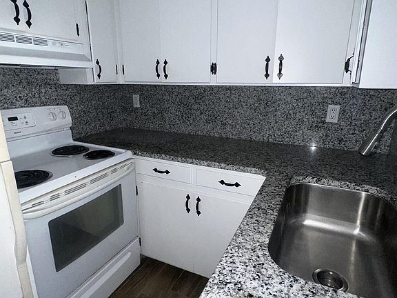 4th image of 416 E Belmar St