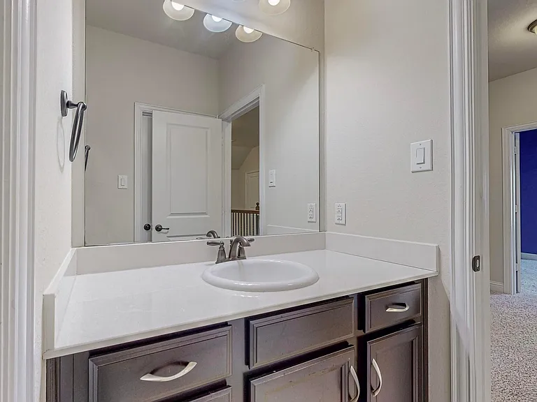 8812 Denstone Dr — Photo 35