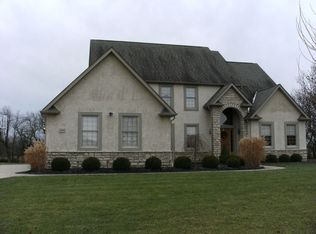 2668 Bryn Mawr Dr, Lewis Center, OH 43035