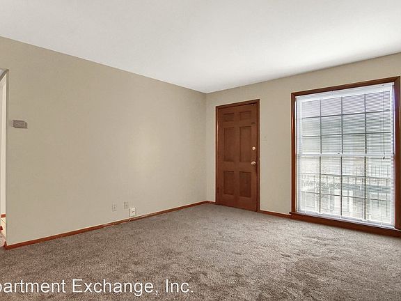 4th image of 607 Thunderbird Ct APT 5B