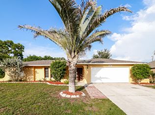 1627 SW 10th Pl, Cape Coral, FL 33991