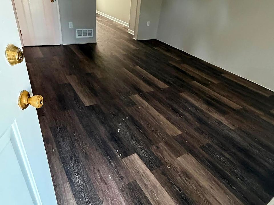 1st image of 2119 Hawthorne Rd #1