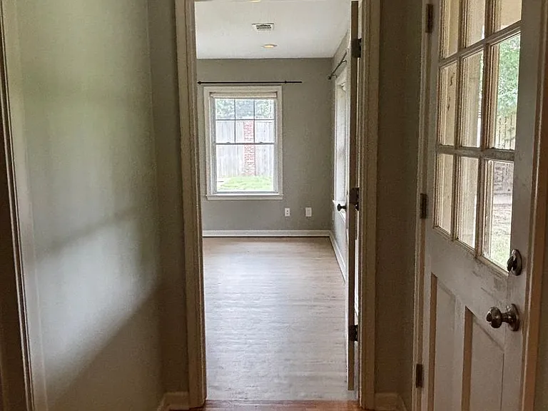 1326 E 32nd Pl — Photo 24
