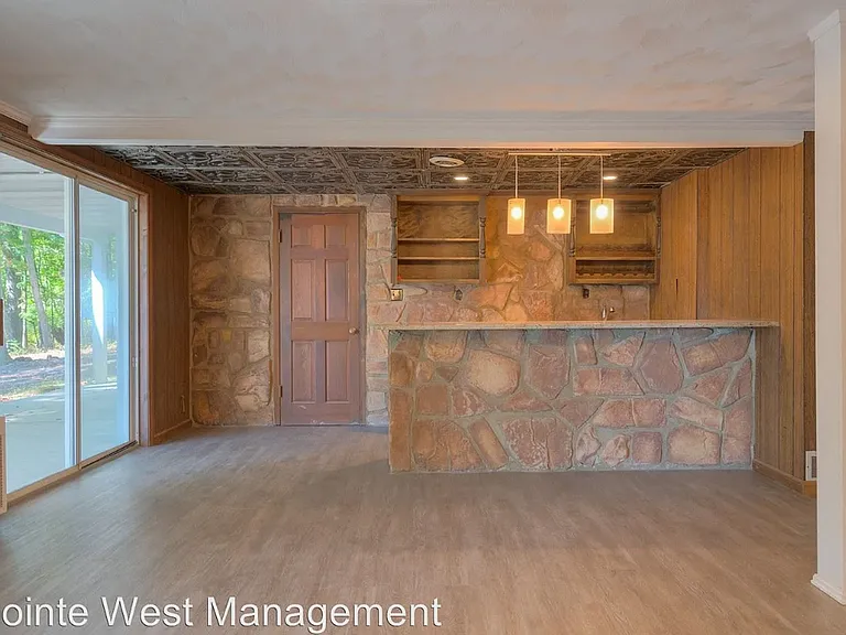 1602 Greenwood Dr — Photo 19