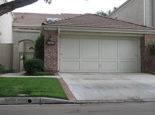 24412 Hampton Dr UNIT B, Santa Clarita, CA 91355