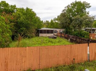 10030 Lake Dr, New Port Richey, FL 34654