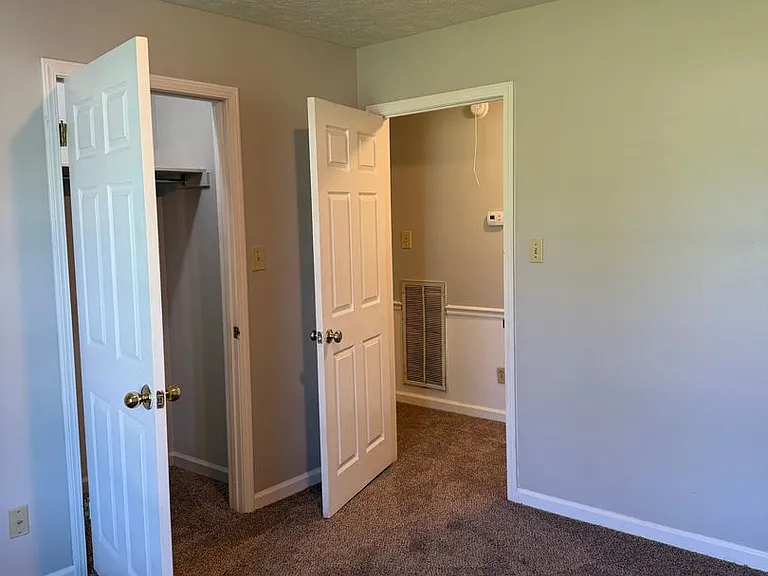 1068 Old Humboldt Rd — Photo 17