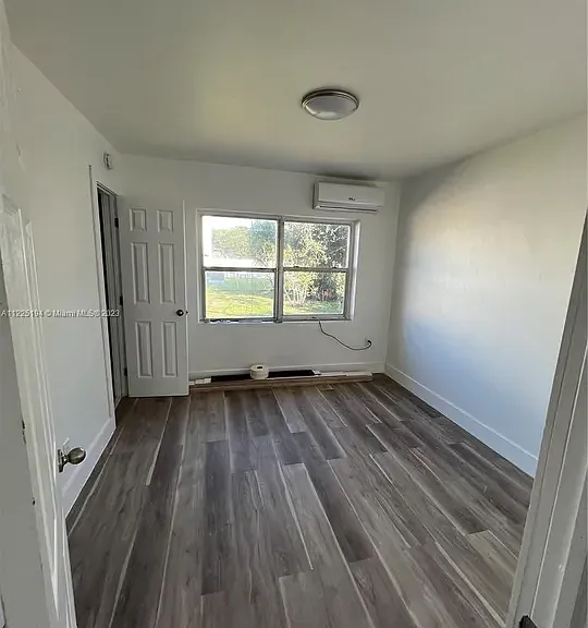 2560 Wilmington St #2 — Photo 2