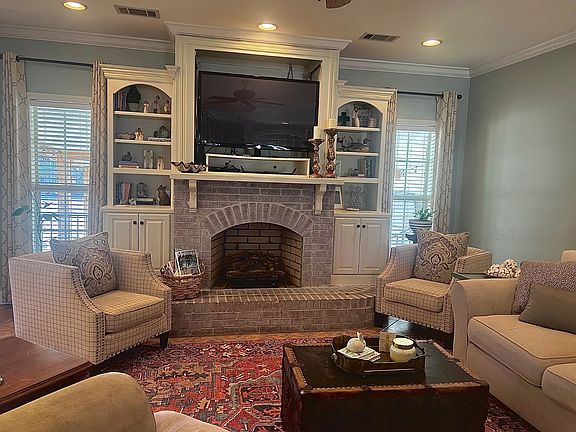 5th image of 134 N Glenbrook Dr