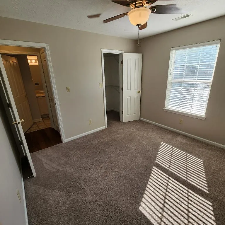 3 bed, 1694 sqft, $2,100 — Photo 4
