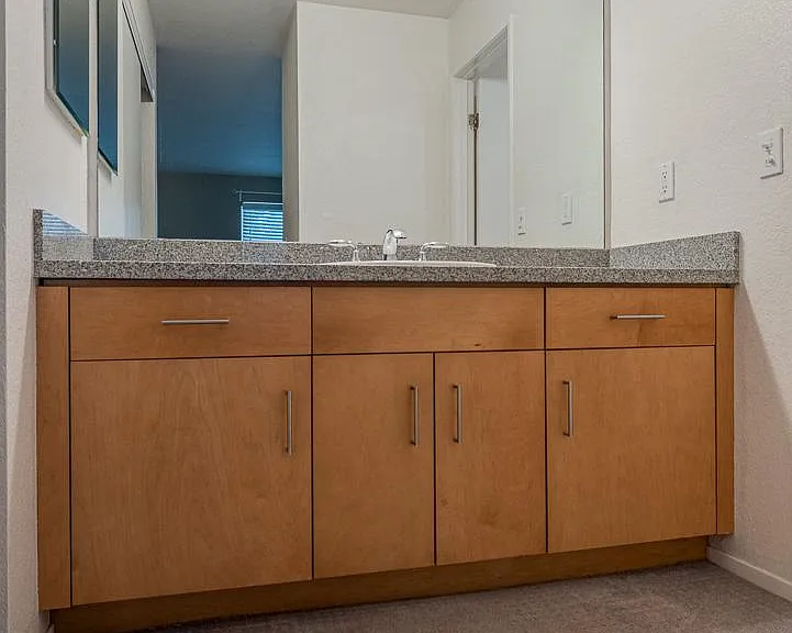 40 Schooner Ct — Photo 9