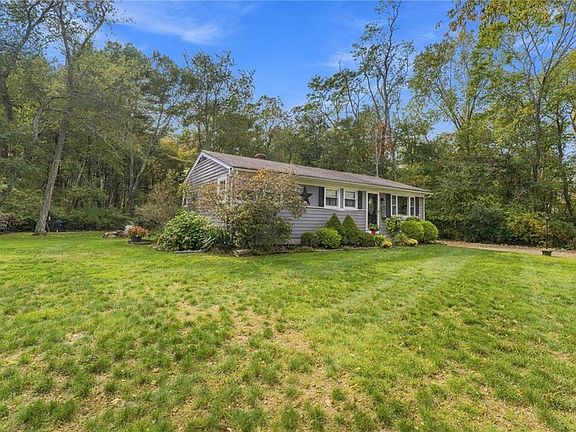 2nd image of 458 Field Hill Rd
