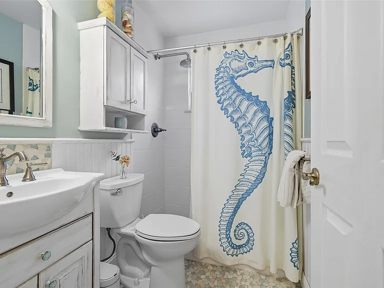 902 Tides Rd — Photo 23