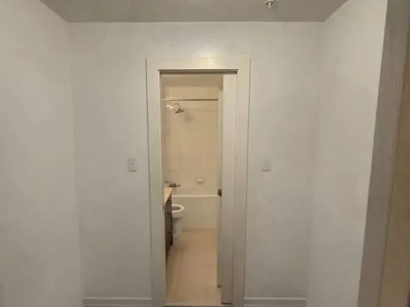 1 bedroom rental in Surrey — photo 5