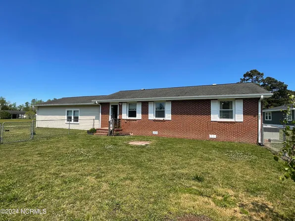 363 Tar Landing Road, Holly Ridge, NC 28445